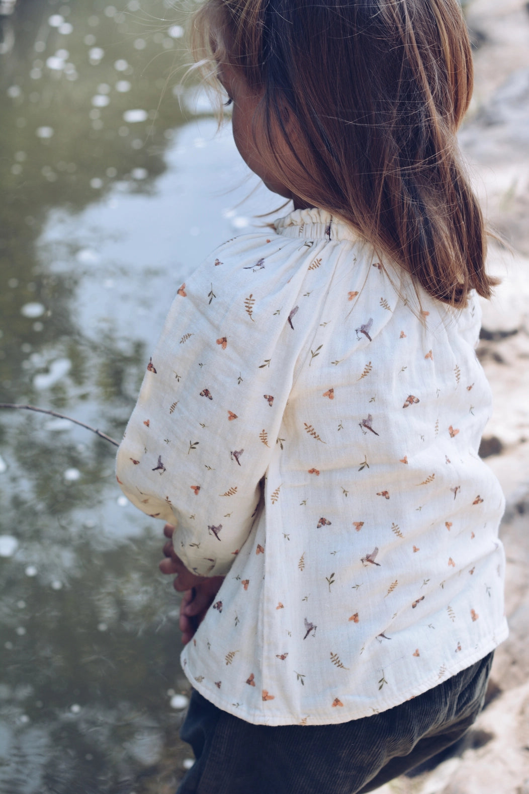 Eli & Nev Bluse mit Vogel- & Blumenmuster