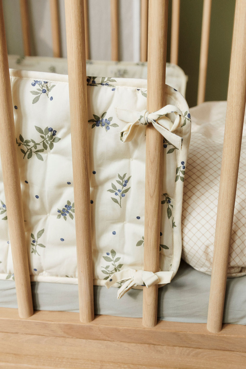 Dear April Nori Bettnestchen, Blueberries