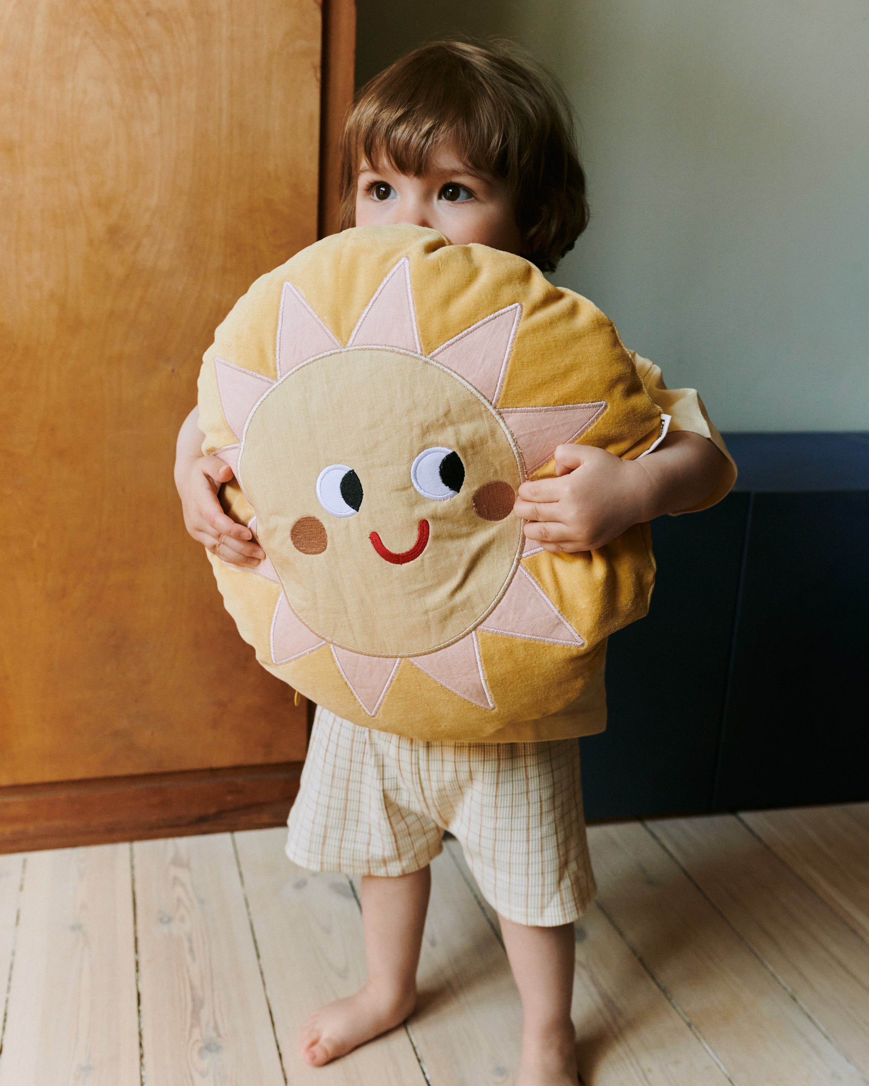 Dear April Sophie Kissen, Warm Sun