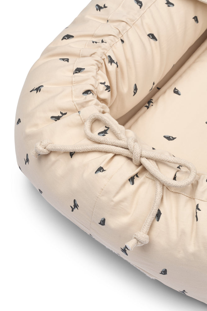 Liewood Babynest Mini whale / Sandy