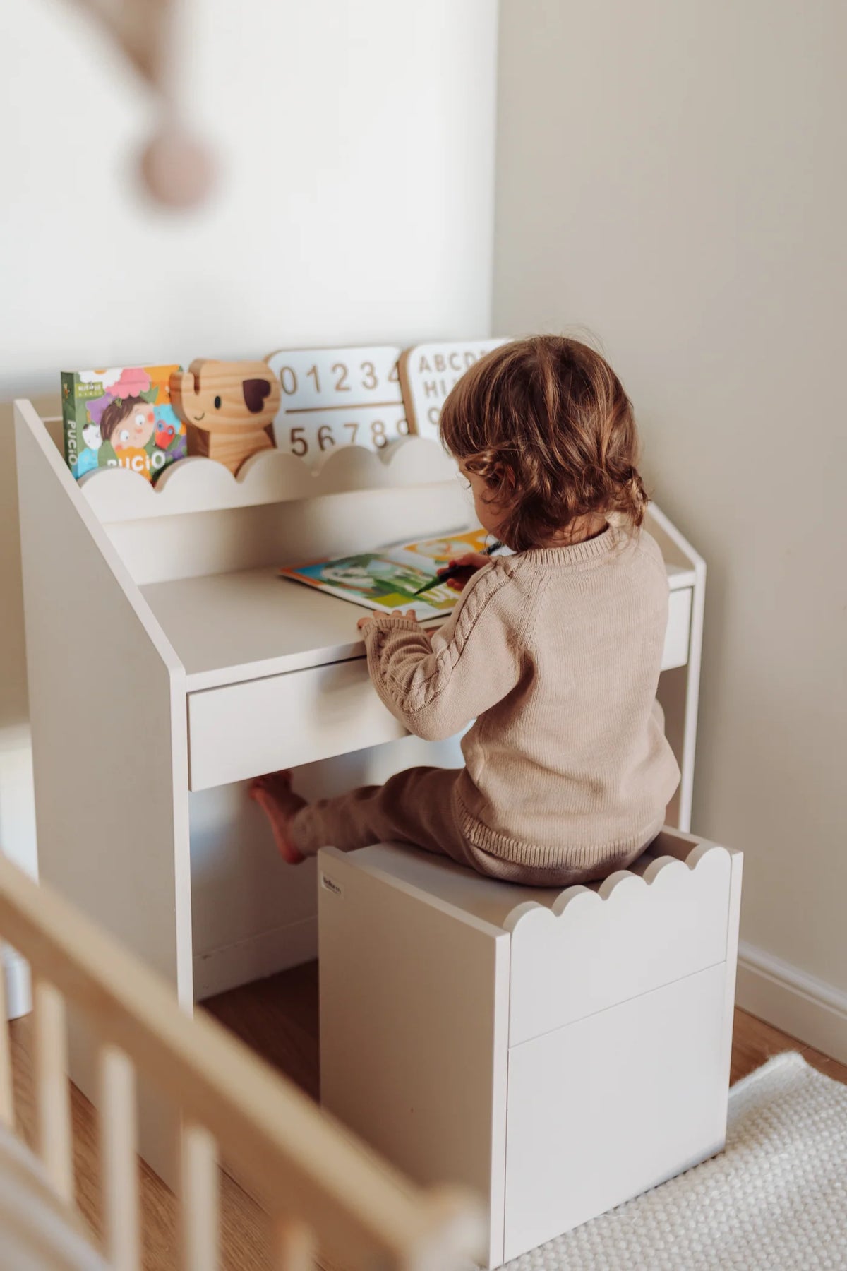 Bellamy Schreibtisch Book Nook, creme
