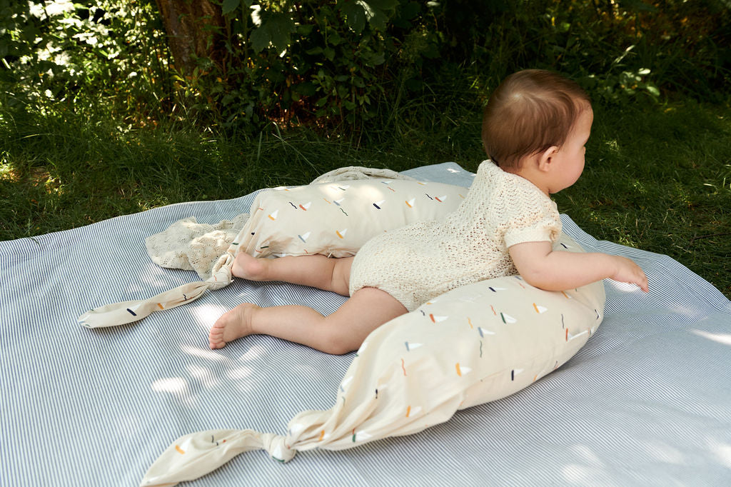 Dear April Nami Stillkissen, Pond Boats