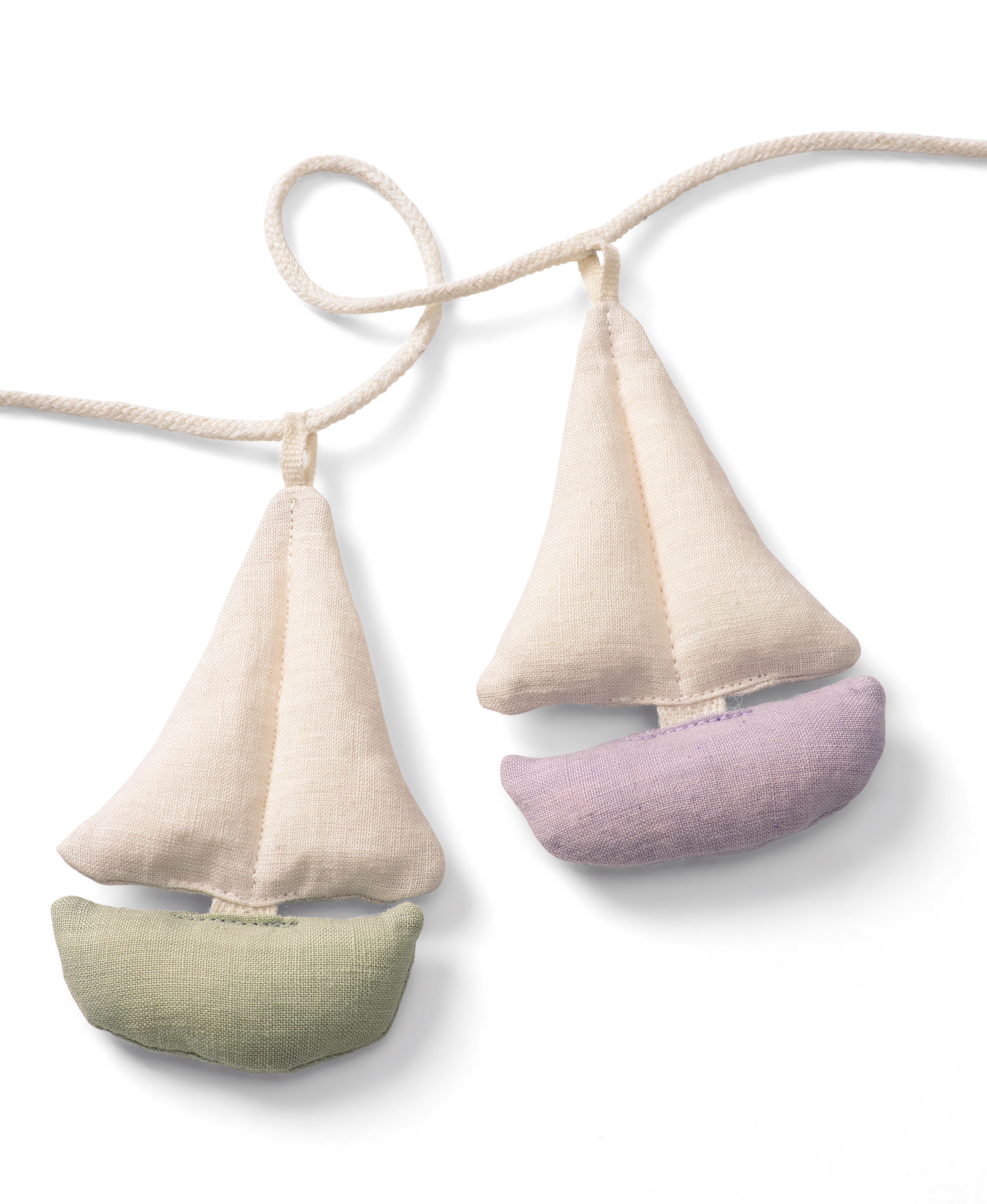 Dear April Cala Girlande, Boote