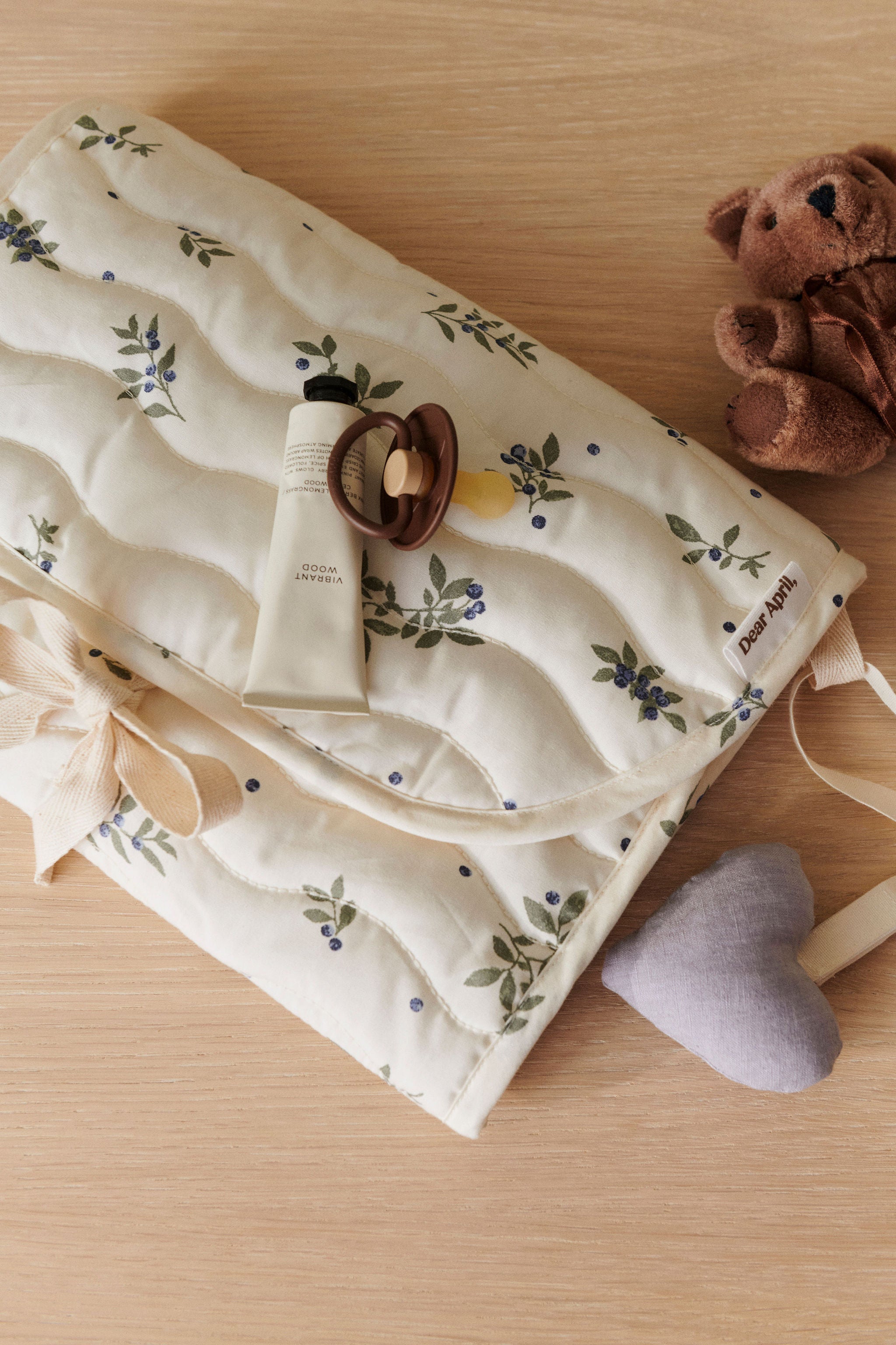 Dear April River Wickelunterlage/Wickeltasche, Blueberries