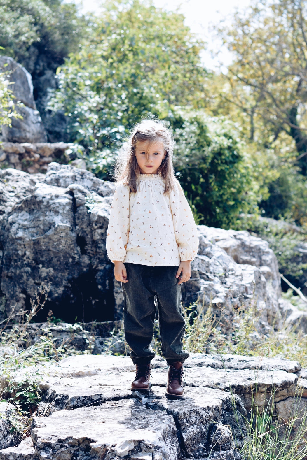 Eli & Nev Bluse mit Vogel- & Blumenmuster