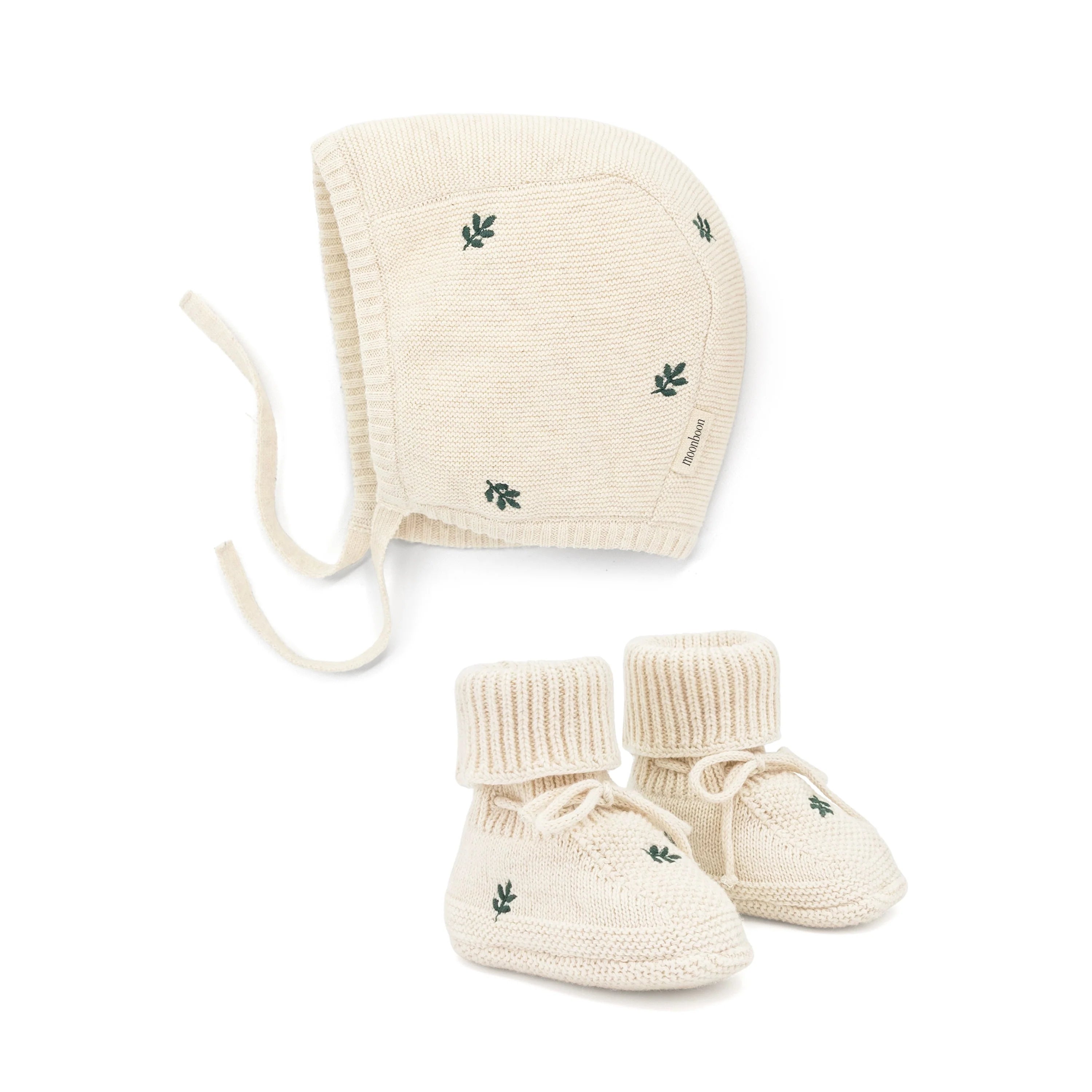Moonboon Geschenk-Set gestricktes Häubchen & Stiefelchen
