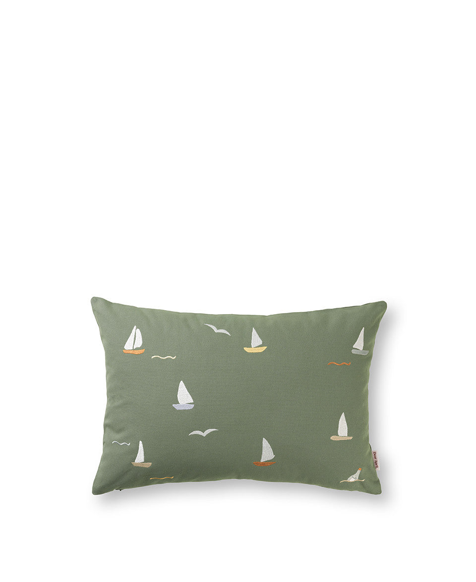 DA_5-102-12Cushion,Sailboats.jpg